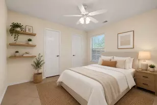 22 Fair Light Ct, The Woodlands, TX 77382 - Photo 11