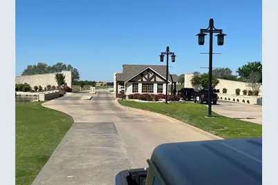 31041 Doe Run Ct, Whitney, TX 76692 - Photo 9