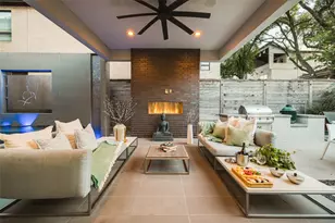 2014 Park St, Houston, TX 77019 - Photo 3