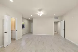 7750 Avenue J, Houston, TX 77012 - Photo 11