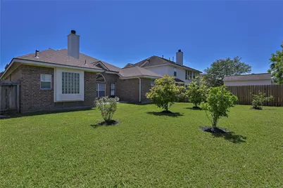6715 Village Bridge Drive, Humble, TX 77346 - Photo 19