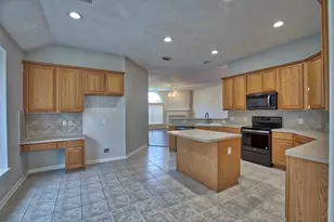 6715 Village Bridge Dr, Humble, TX 77346 - Photo 9