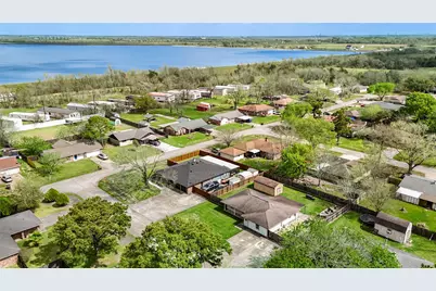 8610 Bluebonnet Street, Highlands, TX 77562 - Photo 43