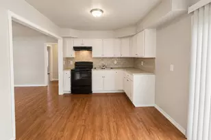 1521 4th Ave N, Texas City, TX 77590 - Photo 3