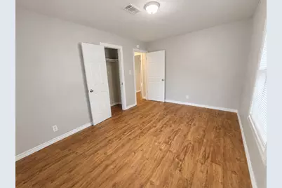 1521 4th Avenue N, Texas City, TX 77590 - Photo 5