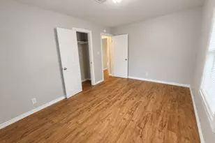 1521 4th Ave N, Texas City, TX 77590 - Photo 5