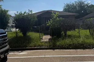 3818 Hardy St, Houston, TX 77009 - Photo 3