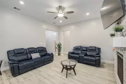 11707 Barwood Bend Drive, Houston, TX 77065 - Photo 37