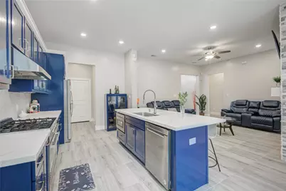 11707 Barwood Bend Drive, Houston, TX 77065 - Photo 29