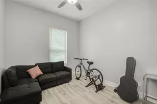 11707 Barwood Bend Dr, Houston, TX 77065 - Photo 21