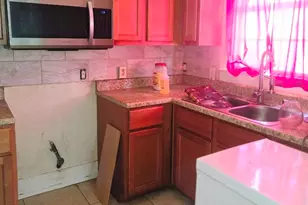 1413 19th St, Galveston, TX 77550 - Photo 3