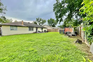 2214 Rhyme Court Rd, Houston, TX 77067 - Photo 9