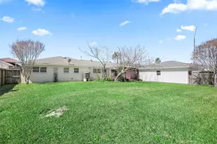 2206 Wimcrest St, Galveston, TX 77551 - Photo 31
