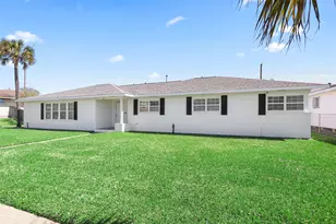 2206 Wimcrest St, Galveston, TX 77551 - Photo 3