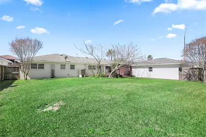 2206 Wimcrest Street, Galveston, TX 77551 - Photo 31