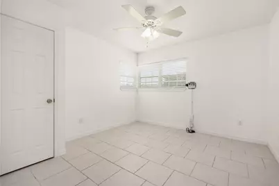 2206 Wimcrest Street, Galveston, TX 77551 - Photo 25