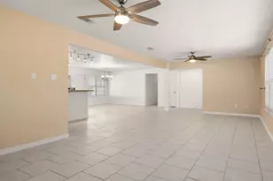 2206 Wimcrest St, Galveston, TX 77551 - Photo 7