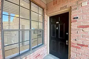 2255 Braeswood Park Dr, Houston, TX 77030 - Photo 1