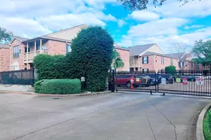 2255 Braeswood Park Dr, Houston, TX 77030 - Photo 7