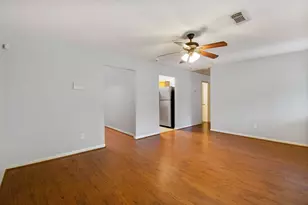 10629 Royal Cavins Dr, Conroe, TX 77303 - Photo 5