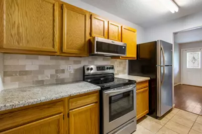 10629 Royal Cavins Drive, Conroe, TX 77303 - Photo 13