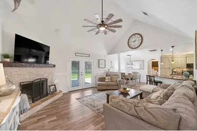 21219 Horse Shoe Drive, Manvel, TX 77578 - Photo 7