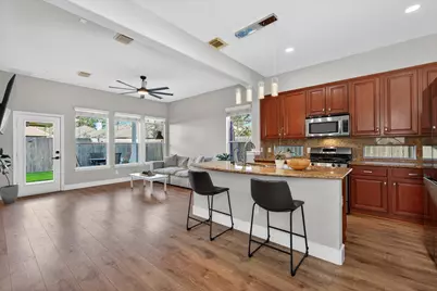 31 Jadewing Court, The Woodlands, TX 77381 - Photo 11