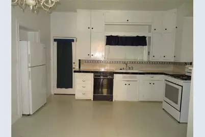 702 Erin Street, El Campo, TX 77437 - Photo 13