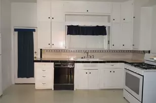 702 Erin St, El Campo, TX 77437 - Photo 11