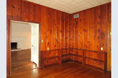 702 Erin Street, El Campo, TX 77437 - Photo 9