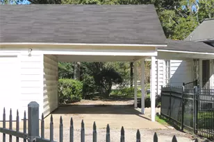 702 Erin St, El Campo, TX 77437 - Photo 27