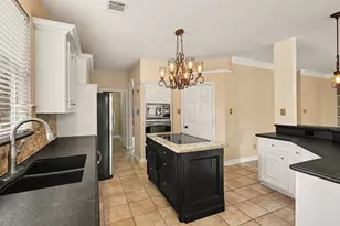 551 Stephen F Austin Dr, Conroe, TX 77302 - Photo 15
