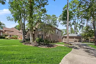 551 Stephen F Austin Dr, Conroe, TX 77302 - Photo 3
