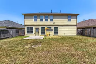 14527 Round Mountain Dr, Houston, TX 77090 - Photo 17
