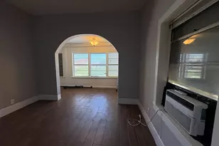 1213 28th St, Galveston, TX 77550 - Photo 9
