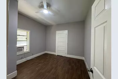 1213 28th St #2, Galveston, TX 77550 - Photo 11