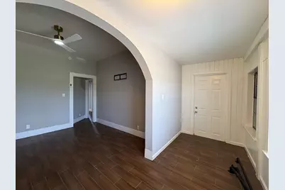 1213 28th St #2, Galveston, TX 77550 - Photo 5