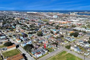 1213 28th St, Galveston, TX 77550 - Photo 19