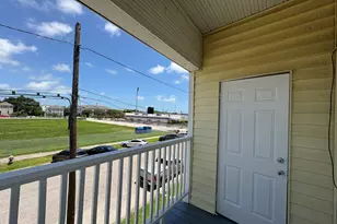 1213 28th St, Galveston, TX 77550 - Photo 13