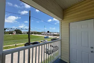 1213 28th St, Galveston, TX 77550 - Photo 15