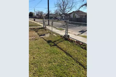308 W James Avenue, Baytown, TX 77520 - Photo 15