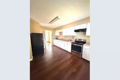 308 W James Avenue, Baytown, TX 77520 - Photo 5