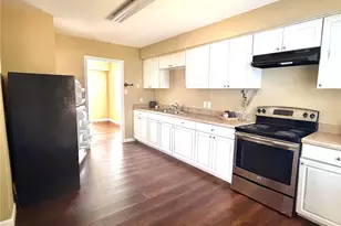 308 W James Ave, Baytown, TX 77520 - Photo 5