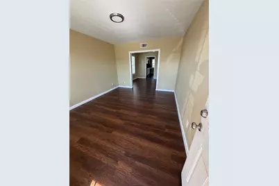 308 W James Avenue, Baytown, TX 77520 - Photo 9