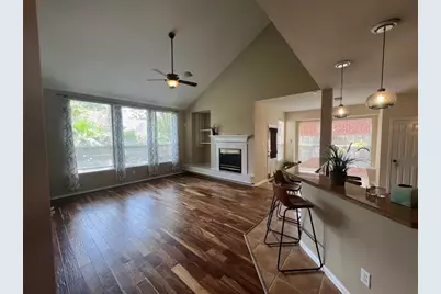 26 Merit Woods Place, The Woodlands, TX 77382 - Photo 3