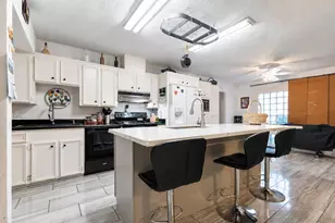 601 Westview Terrace Dr, Sealy, TX 77474 - Photo 17