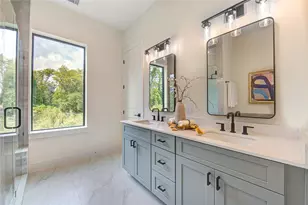 6129 Pacific Frst Dr, Houston, TX 77091 - Photo 17