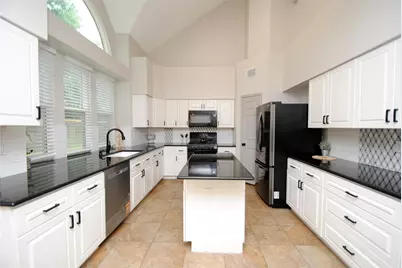 12427 Carlton Oaks Street, Tomball, TX 77377 - Photo 9