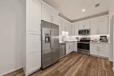 3330 Las Palmas Street #22, Houston, TX 77027 - Photo 11
