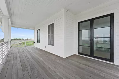 10818 Sweetwater Cove Boulevard, Galveston, TX 77554 - Photo 13